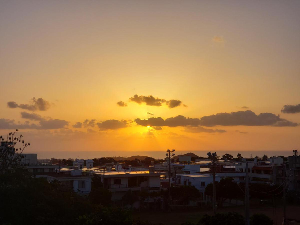 Villa Blu Okinawa Chatan 2-1 ヴィラブルー沖縄北谷2-1 "沖縄アリーナ徒歩圏内の民泊ホテル" Dış mekan fotoğraf